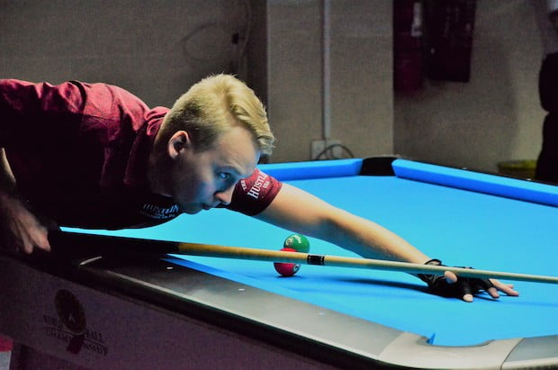 FILLER FALLS IN DRAMATIC UPSET, WHILE VAN BOENING ALSO CRASHES OUT